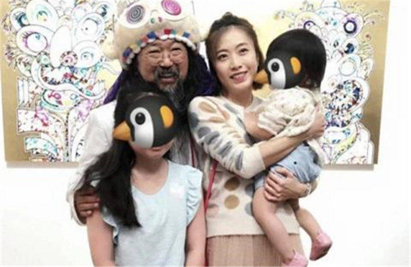 原创甘比女儿刘秀桦赢在起跑线上，年仅十二岁收入惊人，让人羡慕