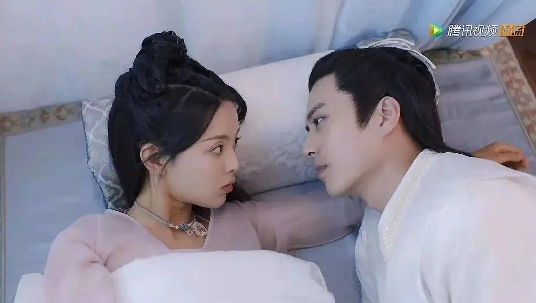 杨超越徐开骋​新剧槽点多，2倍数都看不下去，