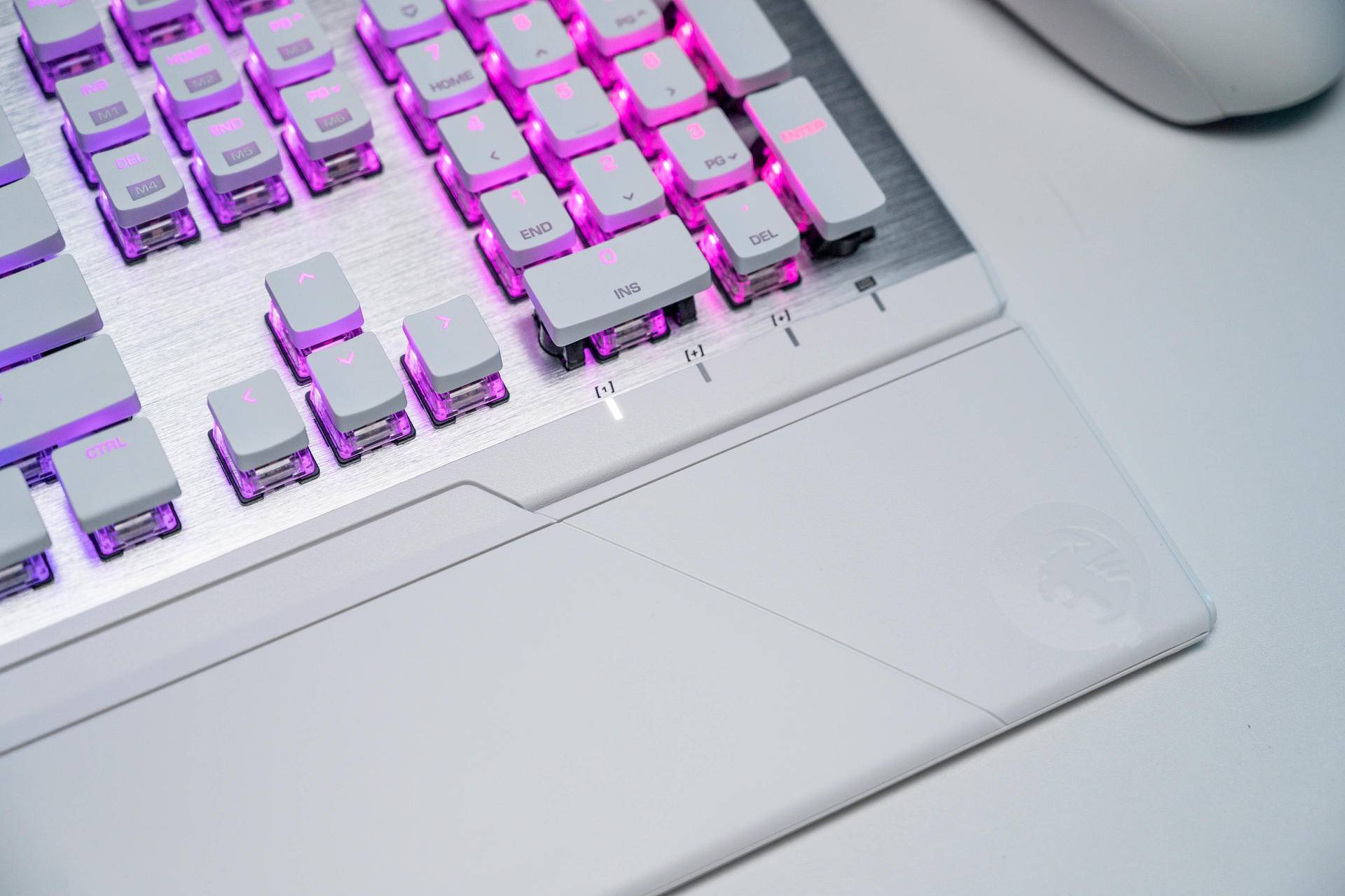 机械键盘和普通键盘的区别声音 84e70ef3119548c8a66d4147ac90efe3.jpeg