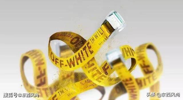 Nike|Off-White2020春夏系列，有和Nike等联乘鞋款，白色和涂鸦服装