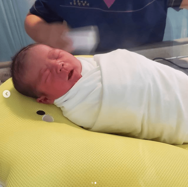 妹妹|曾祈愿妹妹投胎做女儿具荷拉哥哥宣布生子称想起妹妹流了很多泪