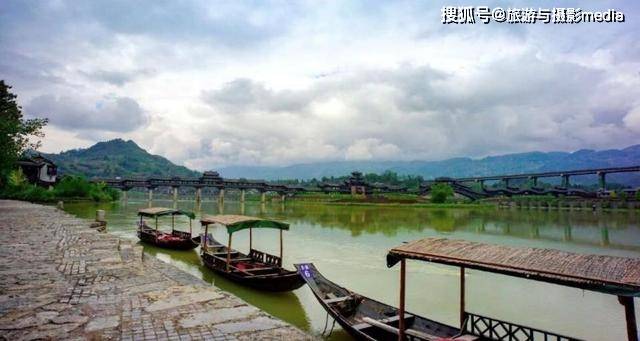 重庆一4A级景区，已有4000多年的历史，亚洲最长廊桥坐落于此！_古镇