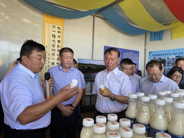 全区牧区现代化试点工作现场观摩会在阿巴嘎旗顺利召开