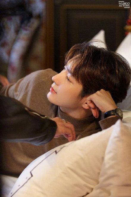 睫毛|童年男神李准基年近40颜值依旧？快来追男神新剧！