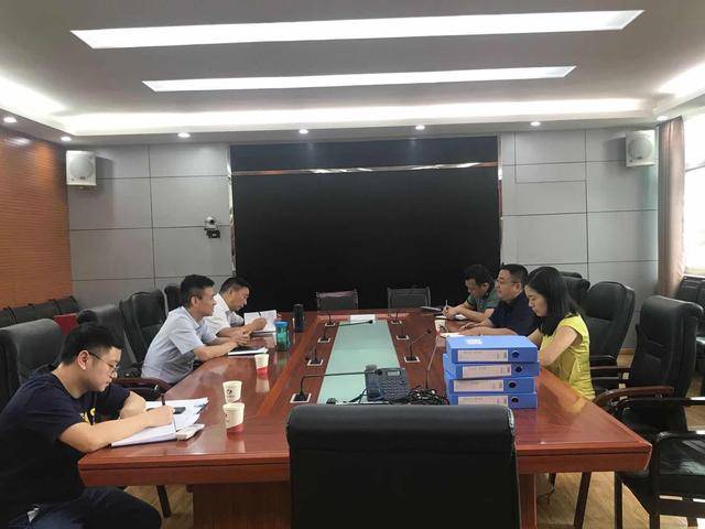 上饶市公路管理局党委书记杨照明莅临余干分局检查指导工作