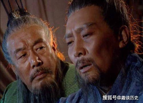 此人被诸葛亮点名表扬地位不在费祎董允之下为何却声名不显