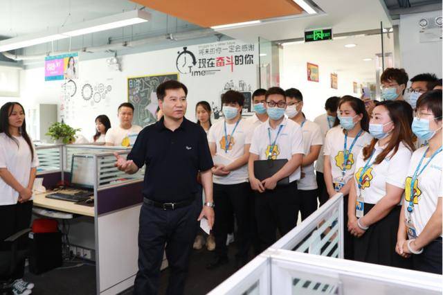 服务|从“用心做服务”到“专注好服务”，更“利他”的苏宁来了