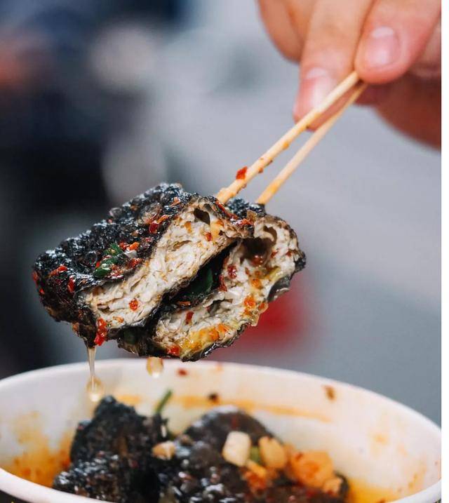 为什么有人喜欢吃臭豆腐 d62c8d22664f4453b1c5c4b28c6f7dbd.jpeg