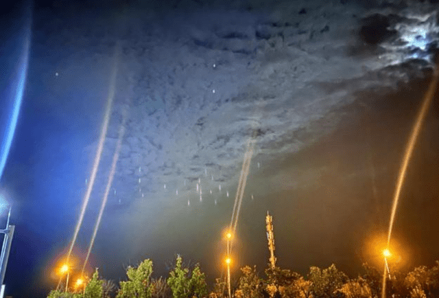 ufo不明飞行物视频 e581781f8ab54146ab40b3bf2e477f65.png
