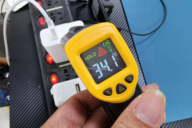 手机|iQOO 5详细评测：超快闪充加持的真性能旗舰