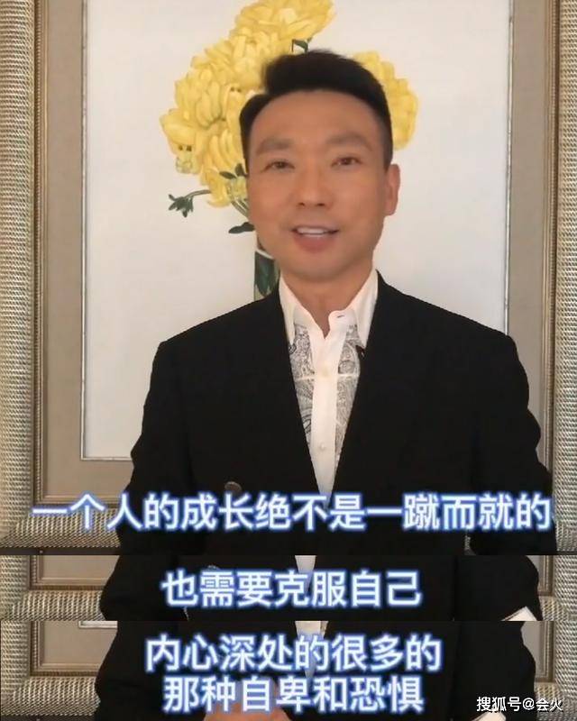 工作|原创尼格买提曝央视工资才7000！靠写书赚外快，屡晒家人唯独不见娇妻