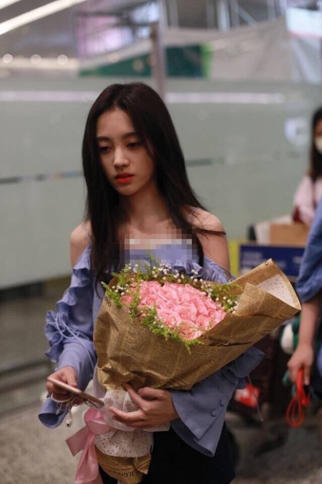 身材|原创鞠婧祎透露自己真实体重，感觉小学生都比她重，私下瘦到脱相啊