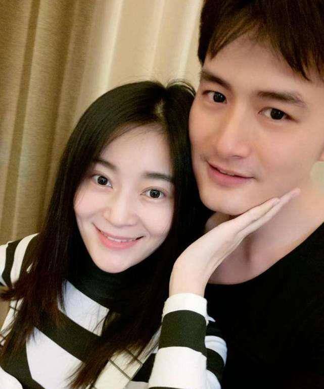 王媛倒追老公5年，喜提双胞胎儿子后，取的名字成亮点！
