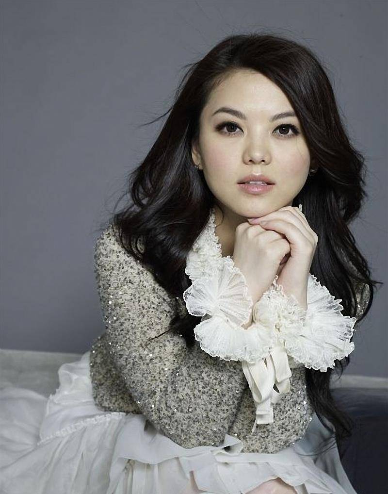 原创李湘有很多的嘉宾全都在那等她她一直在化妆间就不出来