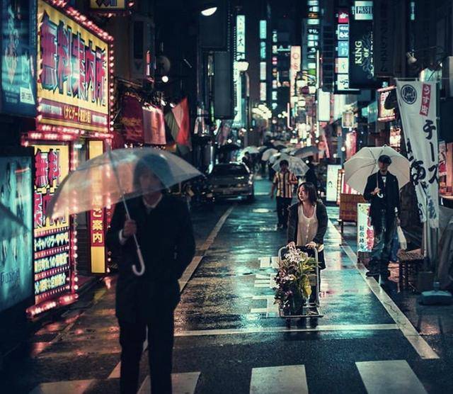 芬兰摄影师拍摄的日本街头,为啥这么好看?因为5个街头