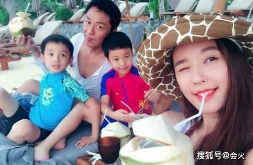 儿子|原创马景涛罕晒娃，俩儿模样帅气和爹太像，小21岁前妻为养娃再拍戏