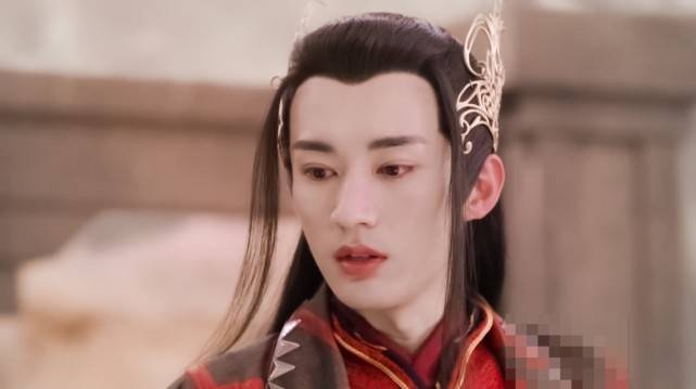 角色|原创终于发现白发，有比东华帝君还要帅的角色了，清新俊逸如画中人