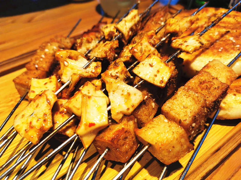 我家|这些肉和菜是我家爱吃的，一家三口吃得舒服！夏天吃烧烤