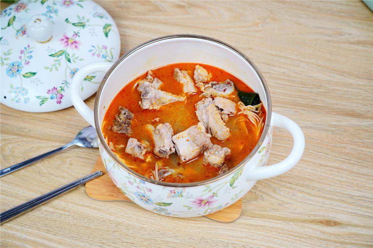 普罗旺斯|高颜值，有内涵，时尚精致珐琅锅带你享受高品质生活！