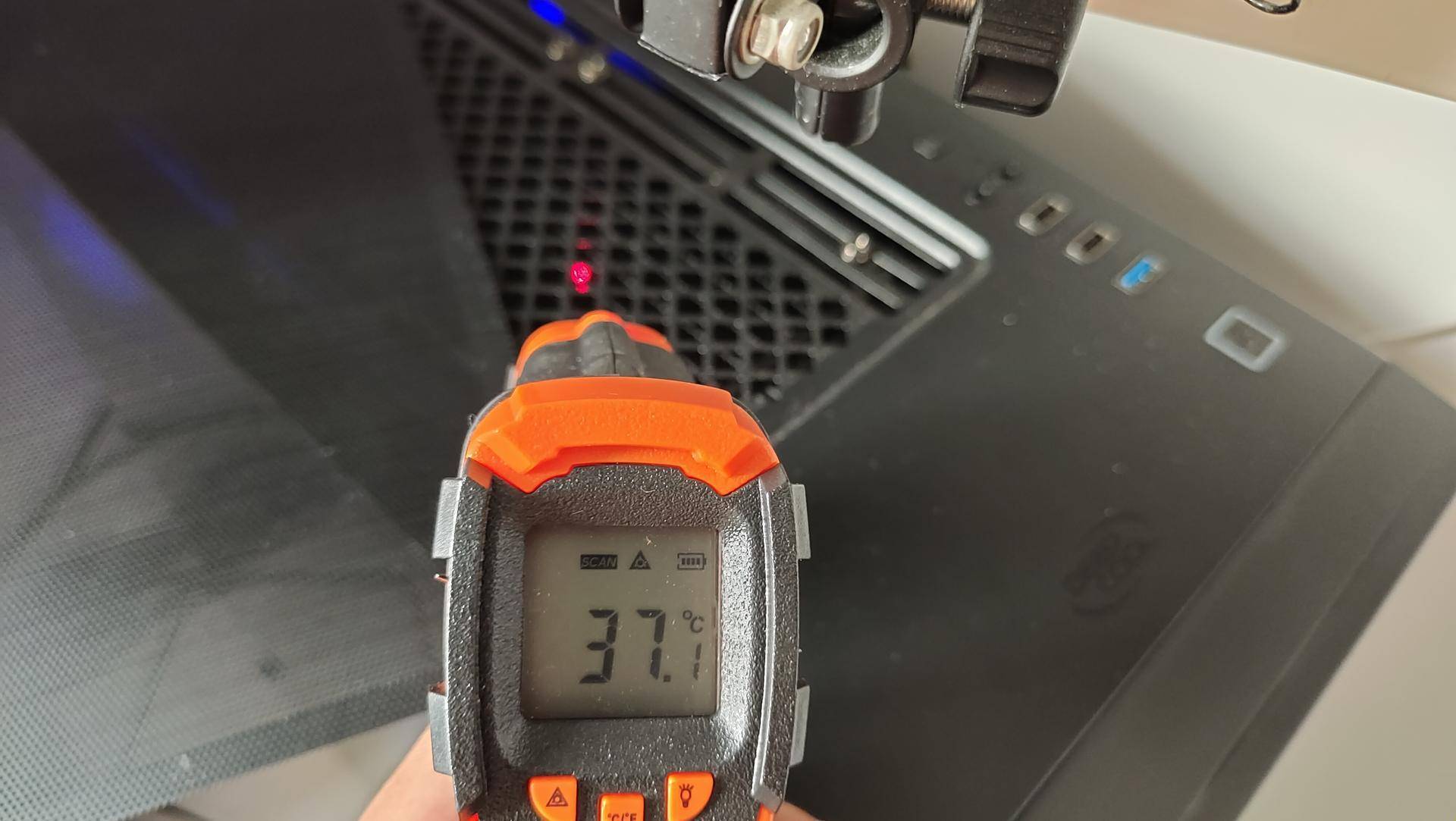风扇|巨浪240水冷与玄冰50机箱、安钛克NE550混搭，这搭配赞