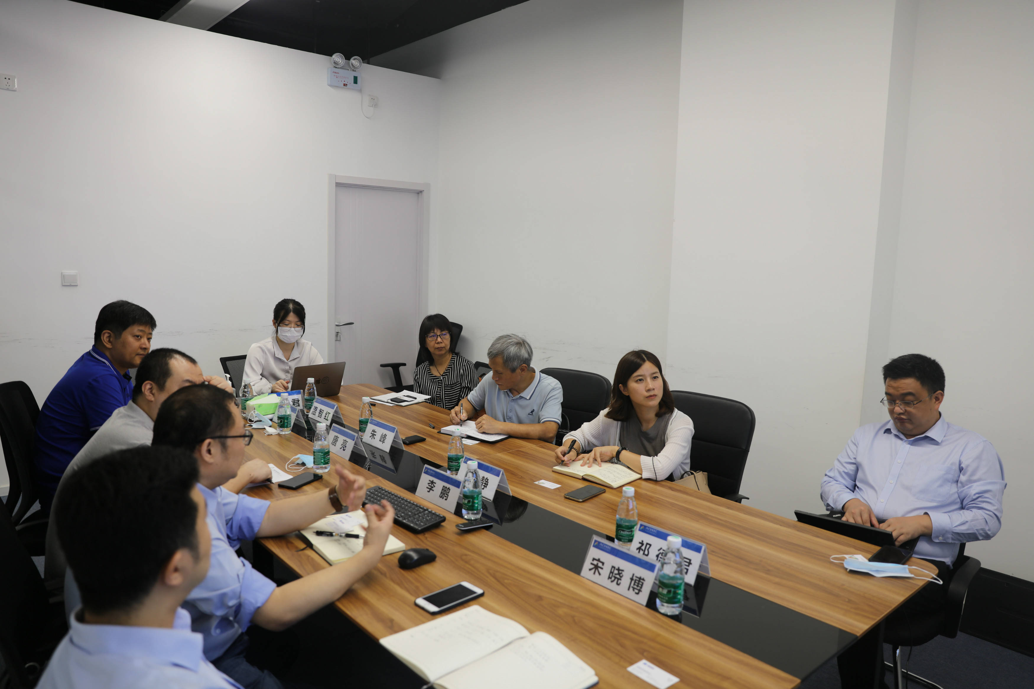 国机精工总经理朱峰一行到访中国智能机械云平台调研考察