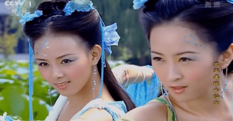 显得|曾胖成男友两倍宽的蒋欣，怎么突然瘦成这样了…