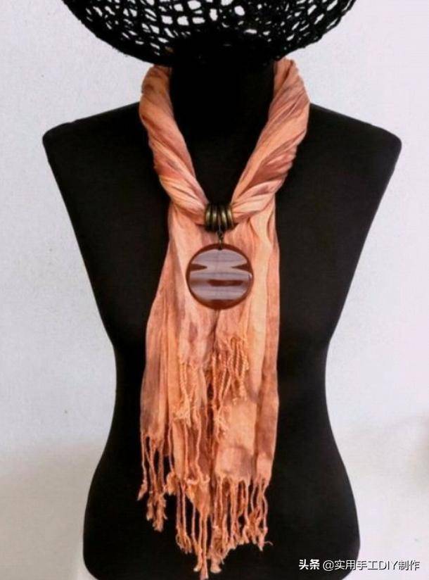 围巾|「串珠作品」35款时尚的珠宝围巾项链，你也能拥有