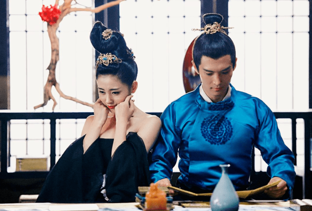 琉璃|原创凭一部剧蹿升爆红流量小生！他是第二个任嘉伦？