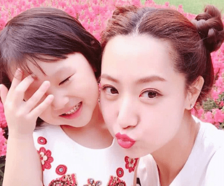 孩子|原创最美“玉漱公主”，参加《乘风破浪的姐姐》，前夫罕晒与女儿合照