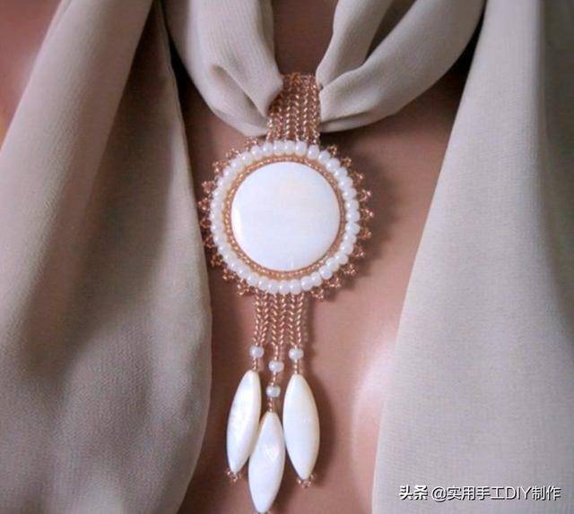 围巾|「串珠作品」35款时尚的珠宝围巾项链，你也能拥有