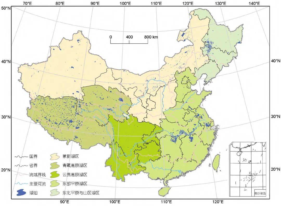 降水充沛 河流,湖泊关系密切,且多为淡水湖 所以是我国 湖泊分布最