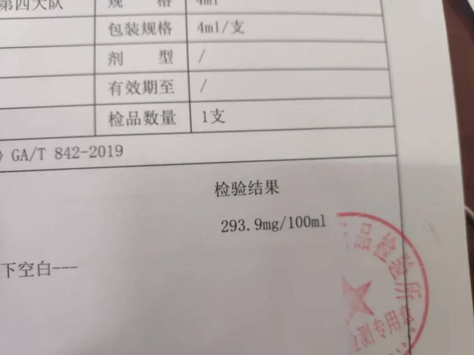 男的单手解内衣证明_美女单手解内衣内裤(3)