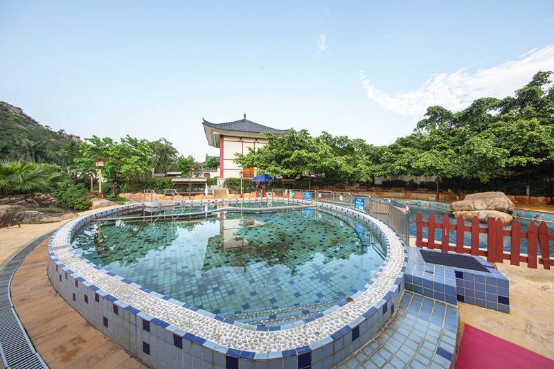 广东省内唯一双料温泉,咸水淡水60 ,水质与华清池温泉
