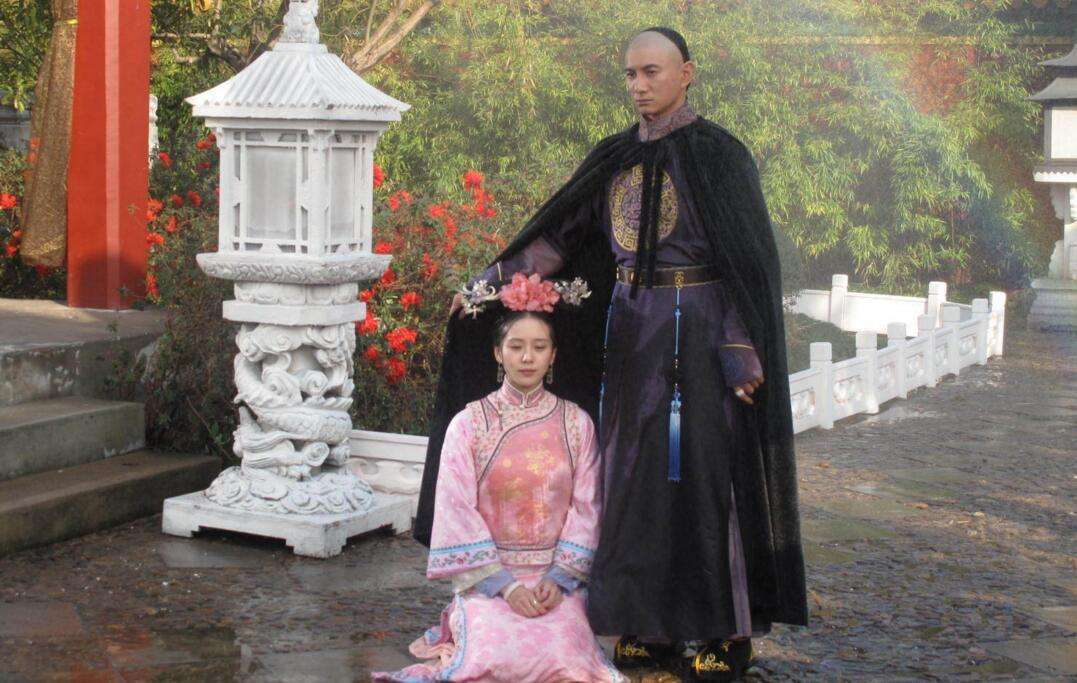 表情|原创吴奇隆因身高被气成表情包，够不着张国伟的背，录综艺表情绝望