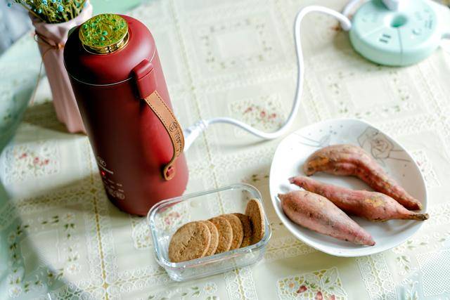 豆子|西屋迷你小型豆浆机榨汁杯评测：豆浆熬汤样样行