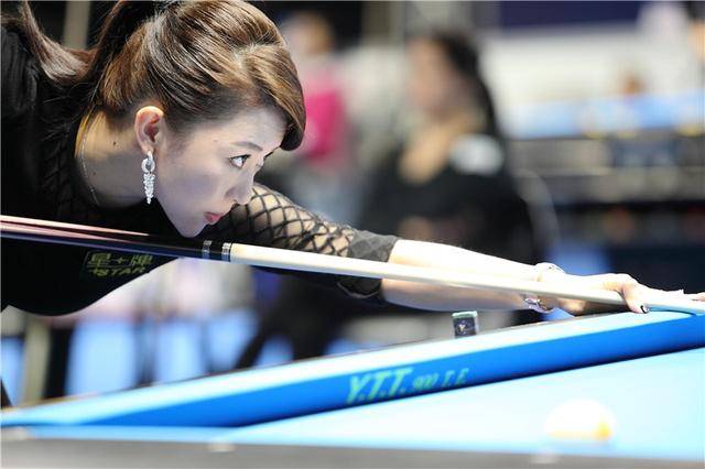台球女王潘晓婷自曝入行半年就夺冠，38岁仍未婚
