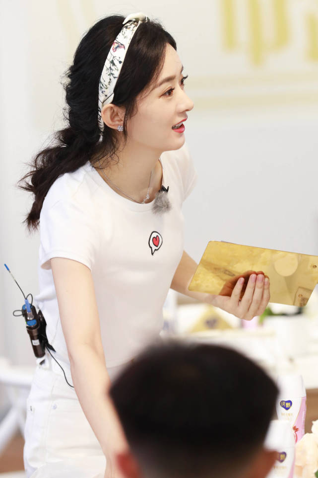 大姐|原创她在节目中叫杜华大姐，被吐槽情商低，不适合参加综艺