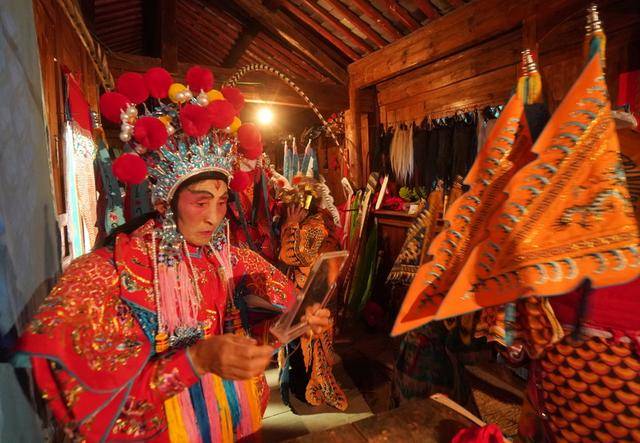 全村|中国最特别乡剧团：每年演一次，每次演三天，已经有150年历史