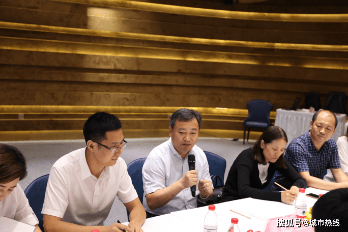 大连市委统战部副部长黄刚