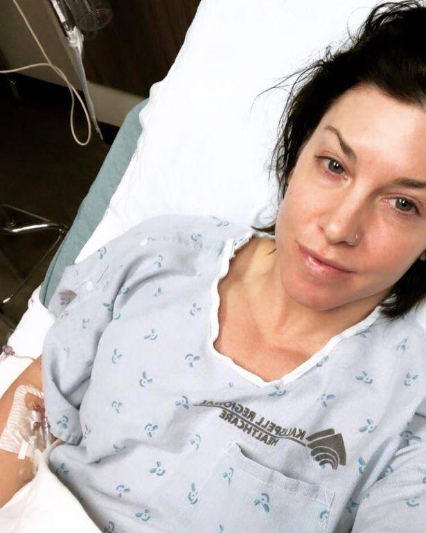 健身|澳洲女子热爱健身，很快就发现自己无法站直，原来是练得过头了