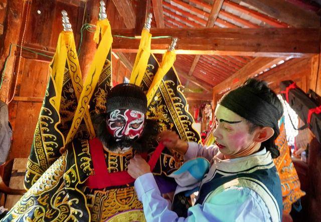 全村|中国最特别乡剧团：每年演一次，每次演三天，已经有150年历史