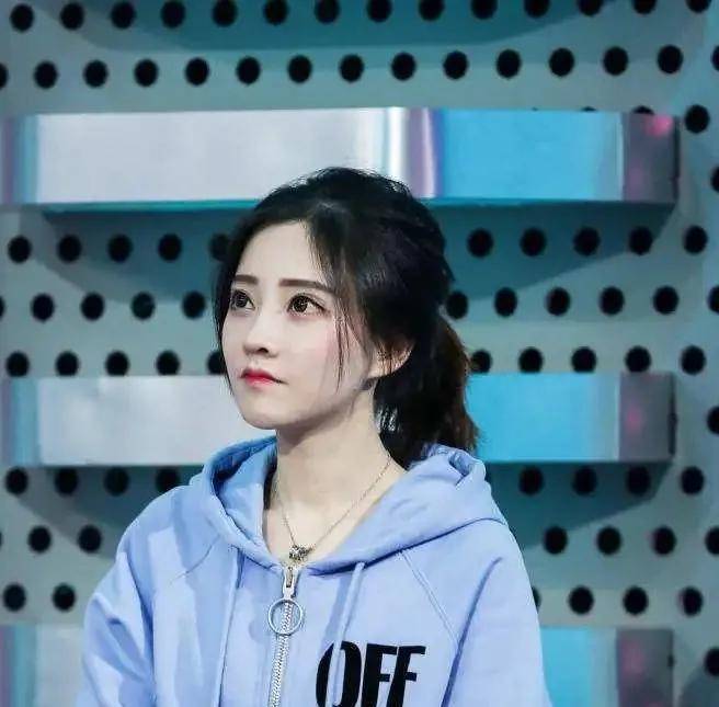 do|冯提莫这是后遗症出来了还是do了两次？搞成猪鼻子了…