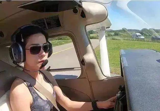 宫斗|原创泰王余情未了？亲迎被废的贵妃还朝，诗妮娜能否成为宫斗冠军？