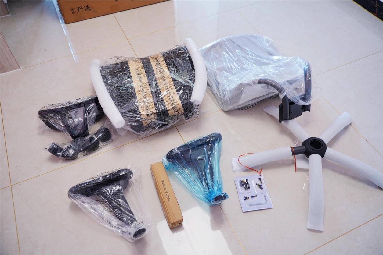 时候|网易严选人体工学转椅，让你告别久坐酸痛，保护你的腰和颈椎！