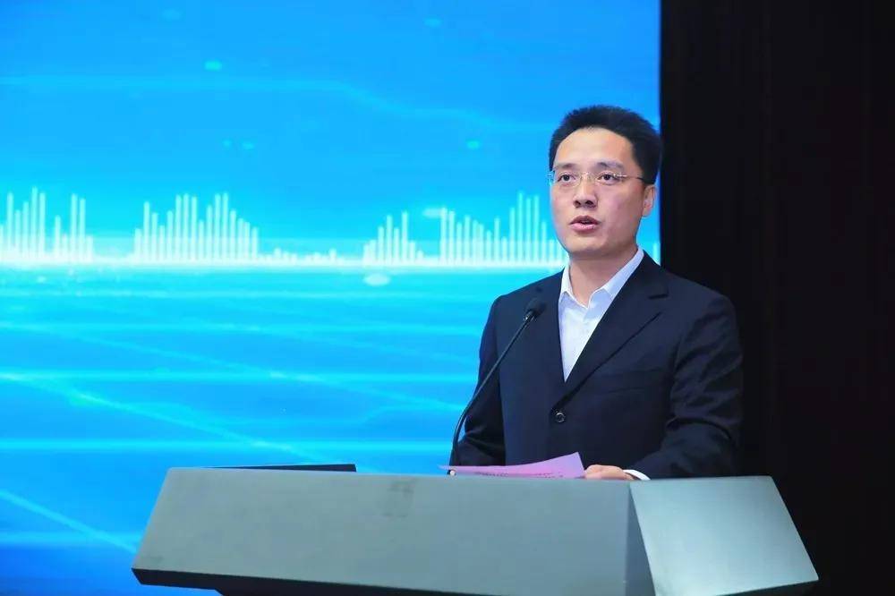 陈彬|原创神龙管理层调整:李军告别,陈彬接任