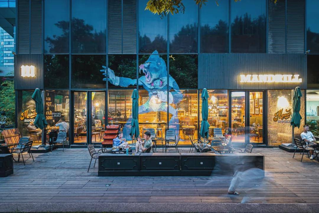 上海|愚园路明星聚集地,@黄觉 就能喝酒!