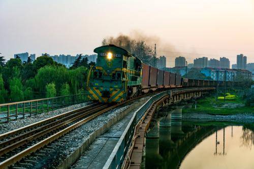 绍兴各区GDP对比_曝光 绍兴各县市区的GDP总值排名出来了 嵊州竟排在...(3)