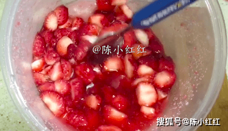 草莓酱可以怎么弄着吃