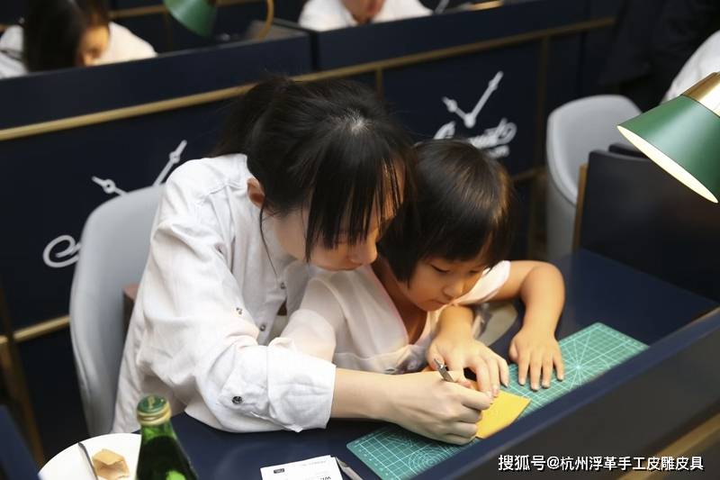 ����ͻ��Ž������վԲ�����,һ���ǳ��������Ե�ů���