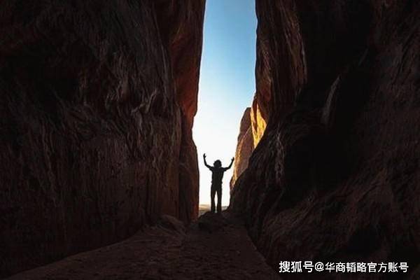 马云|大佬都是大器晚成？玻璃大王41岁创业，马云35岁前没体会过成功